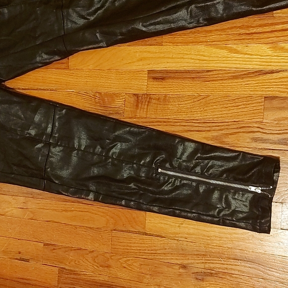 Button-Up Faux Leather Skinny Pants - Picture 2 of 7